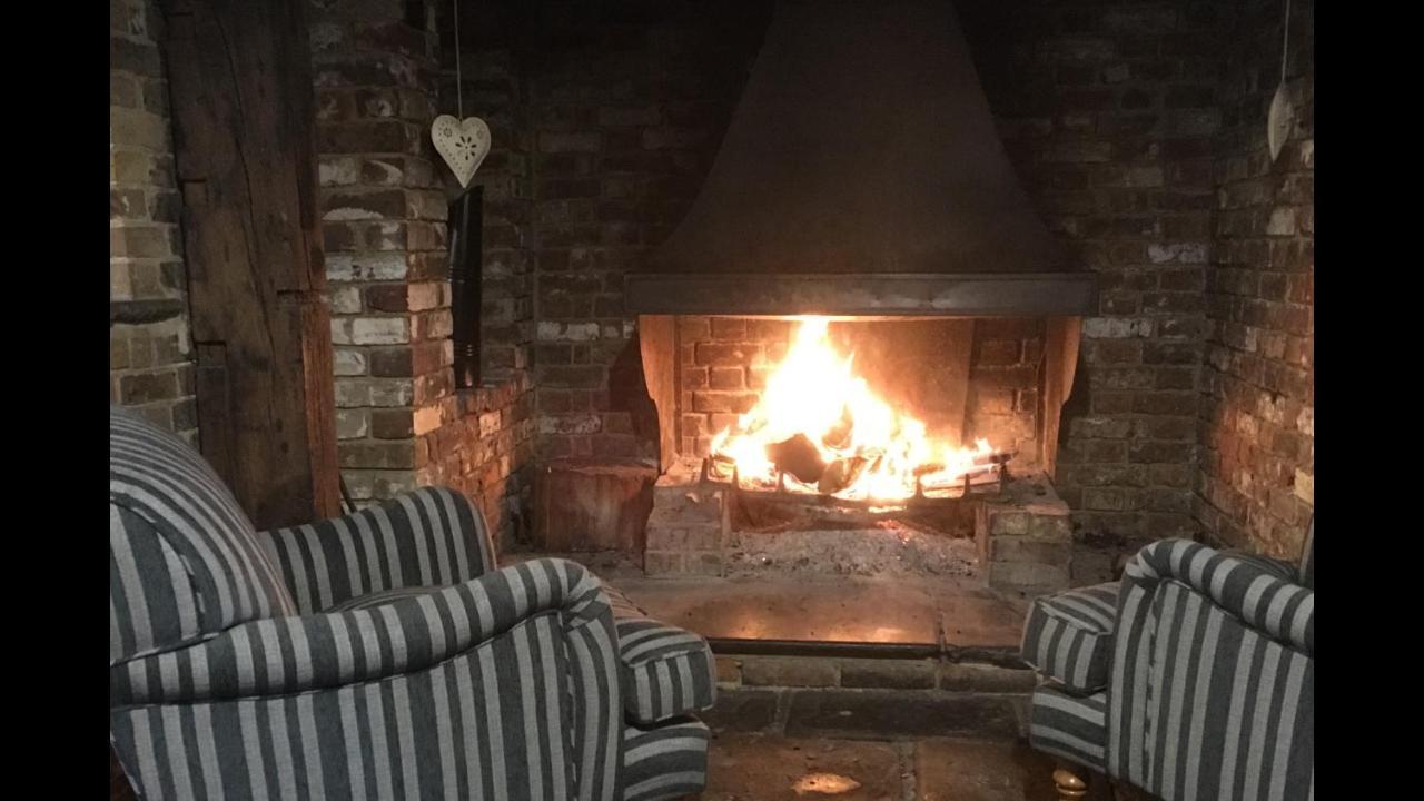 Hotel Blazing Donkey Countryside Retreat Sandwich Exterior foto